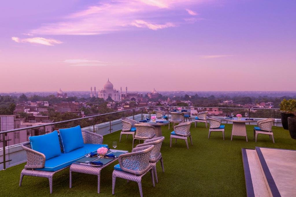 Top Best Hotel in Agra near Taj Mahal