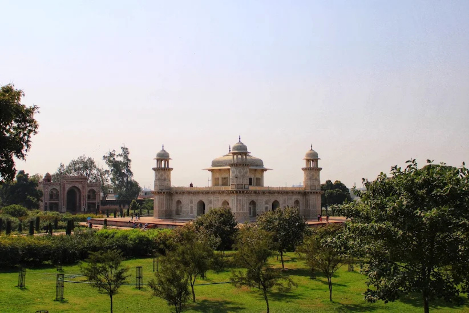Agra Evening Tour with Sunset view of Taj Mahal
