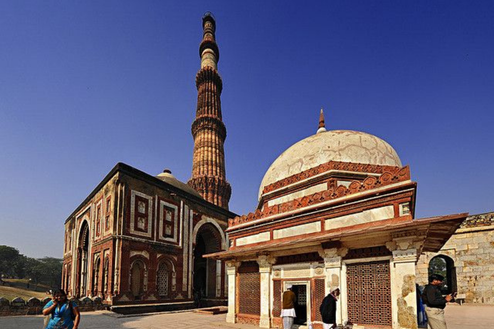 Private Qutub Minar Guided Tour with Hotel Pickup