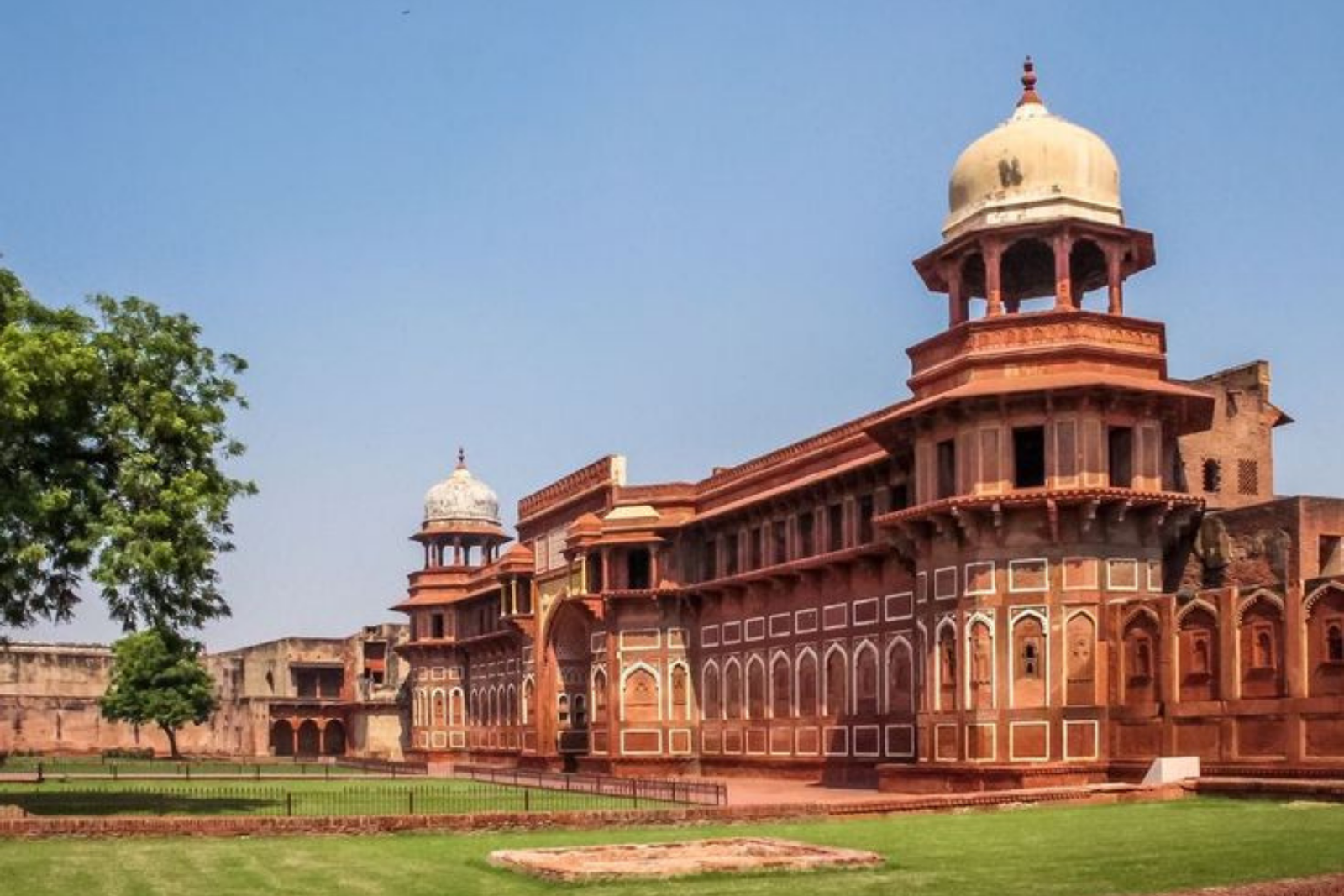 Agra Evening Tour with Sunset view of Taj Mahal